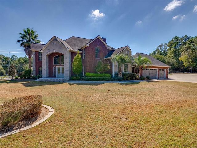 $915,500 | 29803 Edgewater Drive | Lake Windcrest