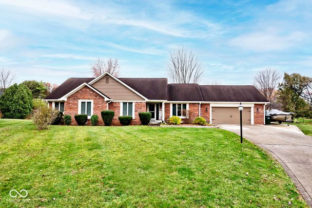 $325,000 | 1906 Huntington Court | Valley Brook Farms