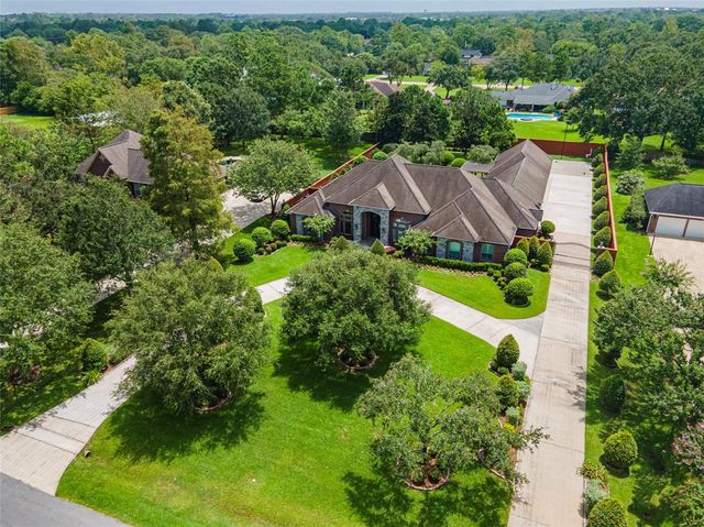 $1,400,000 | 807 Murphy Lane | Friendswood