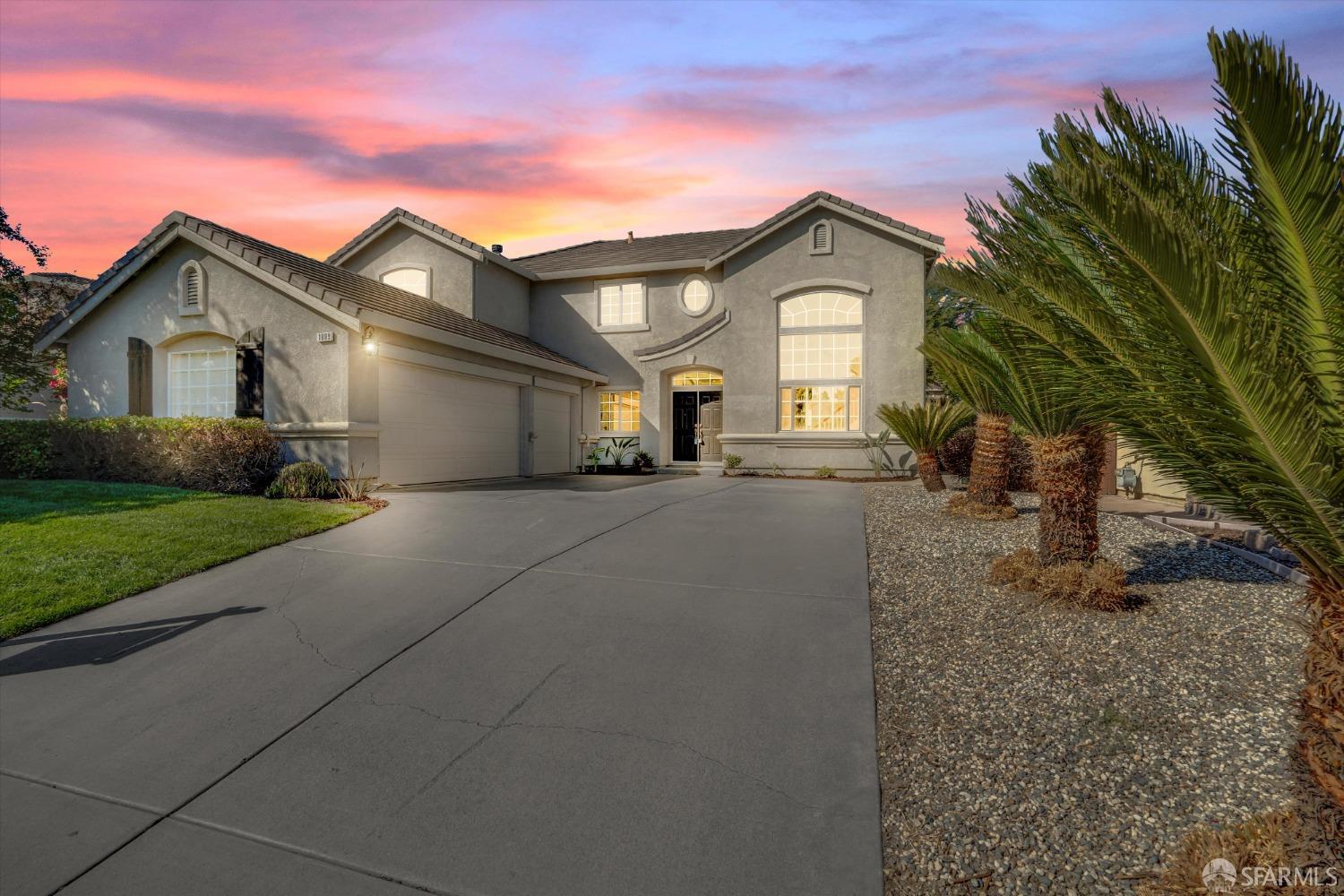 a house view with a outdoor space