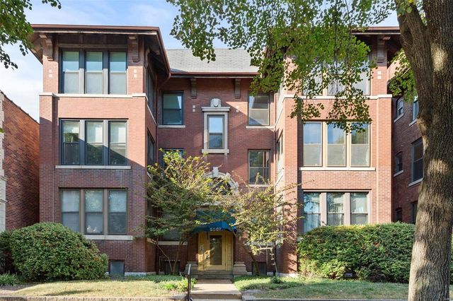 $1,600 | 5567 Pershing Avenue, Unit 3E | DeBaliviere Place