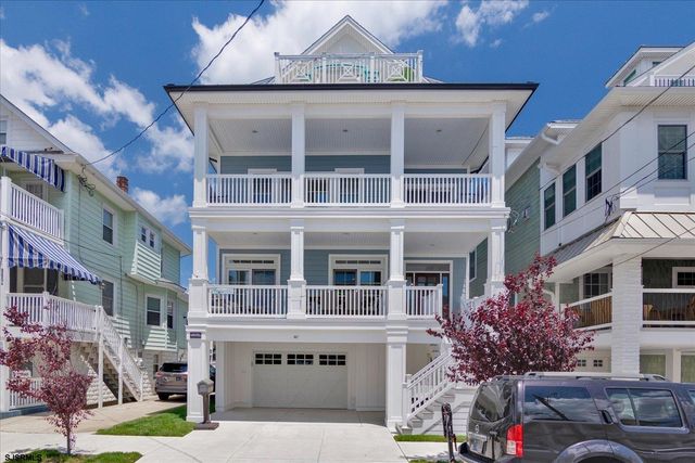 $2,495,000 | 867 Delancey Place | Corinthian