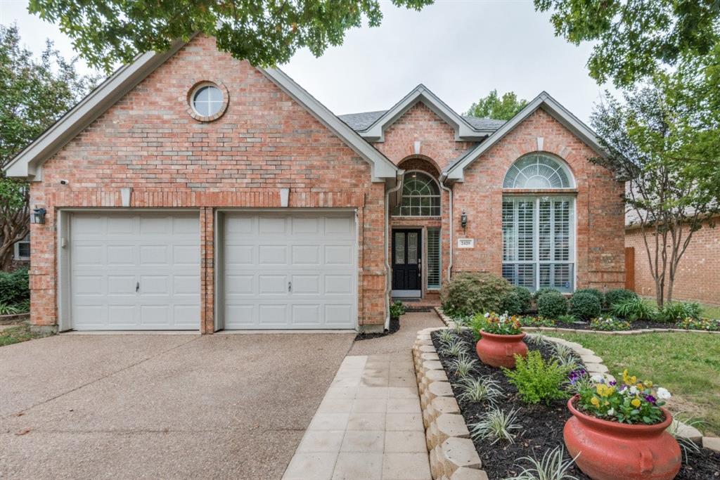 a house view with a outdoor space