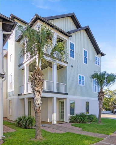 $385,000 | 120 Lavaca Circle | Rockport