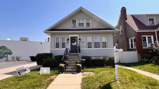 $275,000 | 3731 Maple Avenue | Berwyn