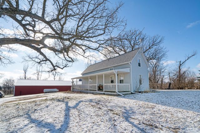 $439,000 | 3511 Chicago Road | Wyoming Township - Lee County