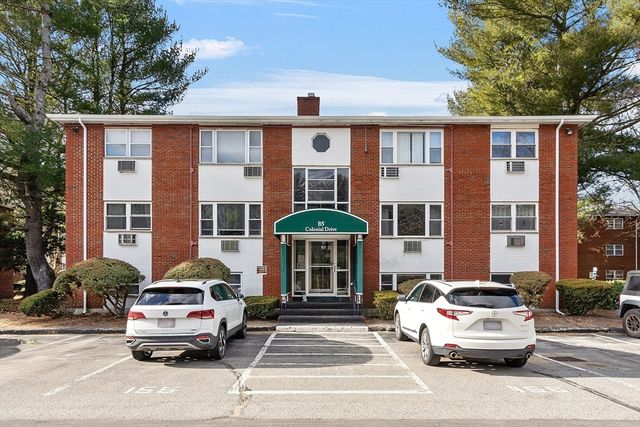 $259,900 | 5 Colonial Drive, Unit 2 | South Andover