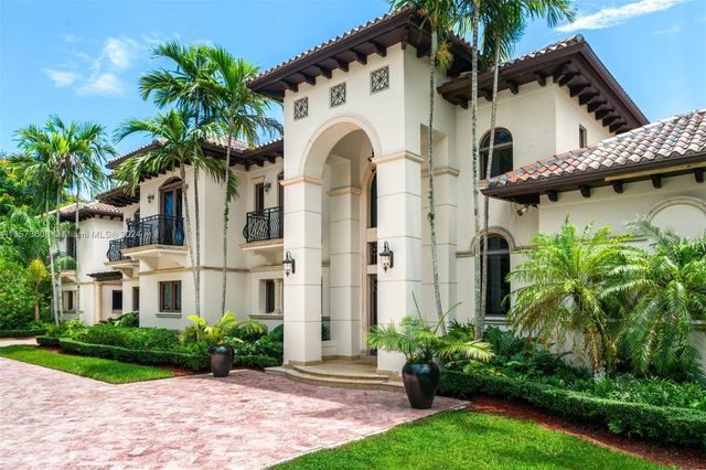 $4,985,000 | 5950 Southwest 111th Street | Pinecrest