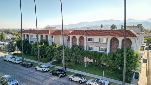 $680,000 | 1344 5th Street, Unit 17 | Northwest Glendale