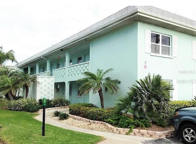 $349,500 | 611 Gulf Drive North, Unit D24 | Bradenton Beach