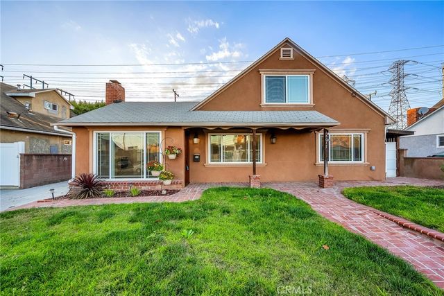 $1,289,000 | 18017 Ermanita Avenue | Northwest Torrance