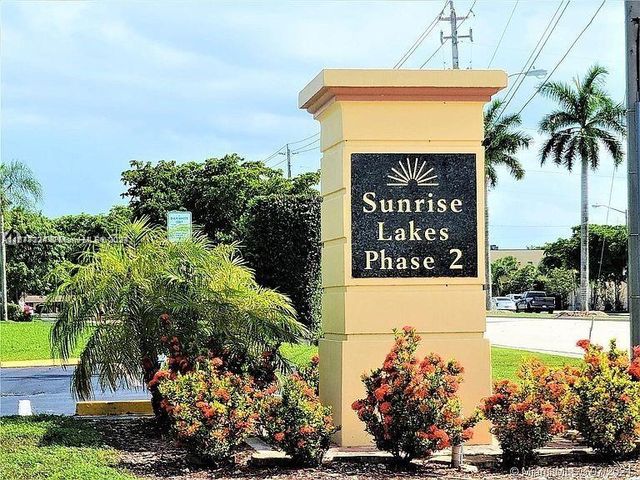 $99,000 | 8285 Sunrise Lakes Boulevard, Unit 308 | Sunrise Lakes