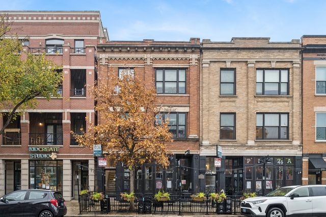 $3,400 | 3705 North Southport Avenue, Unit 2 | Wrigleyville