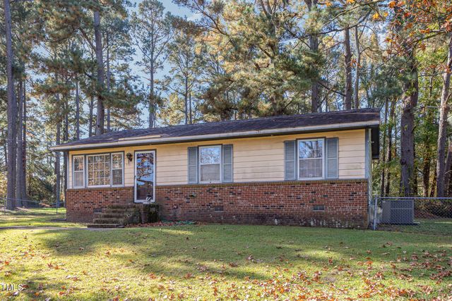 $325,000 | 111 South Gaylee Lake Drive | Gaylee Village