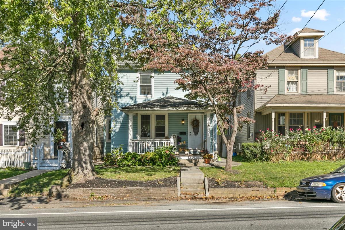 front view of house with a yard