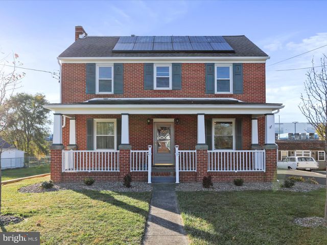 $369,000 | 13904 Pennsylvania Avenue | Fountainhead-Orchard Hills