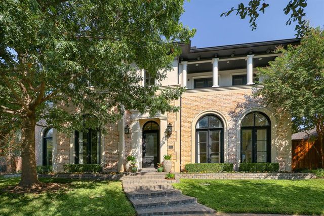 $2,050,000 | 2 Kelvingate Court | North Dallas