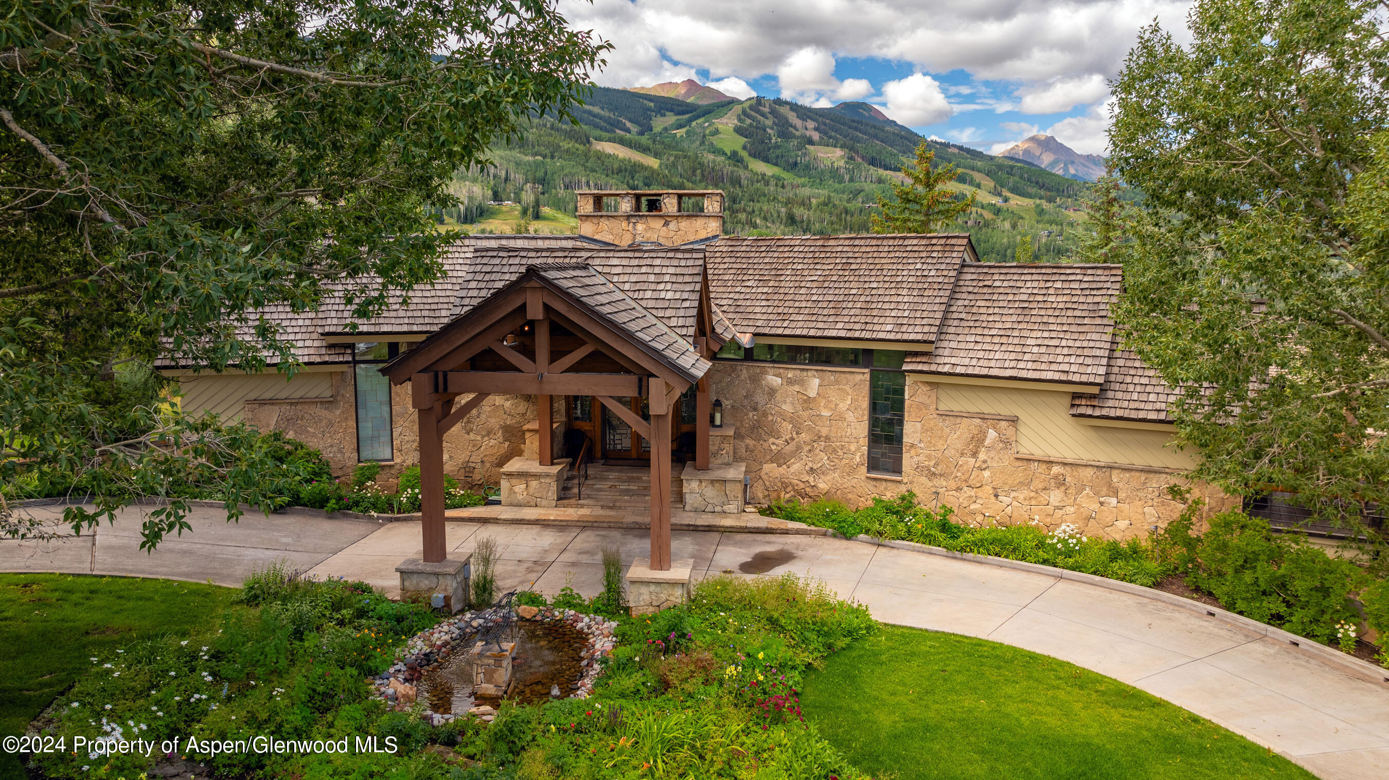 Elegant Porte Cochere Entry