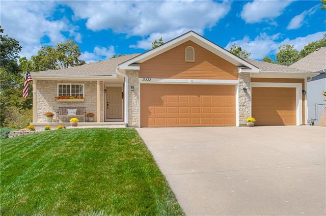 $374,555 | 15822 Meadow Court | Carroll Township - Platte County