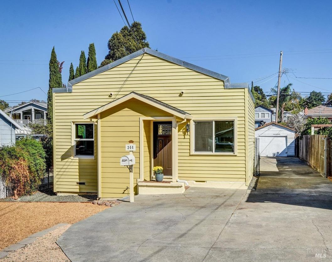 Welcome to 344 Idora Ave in Vallejo, CA. 94591