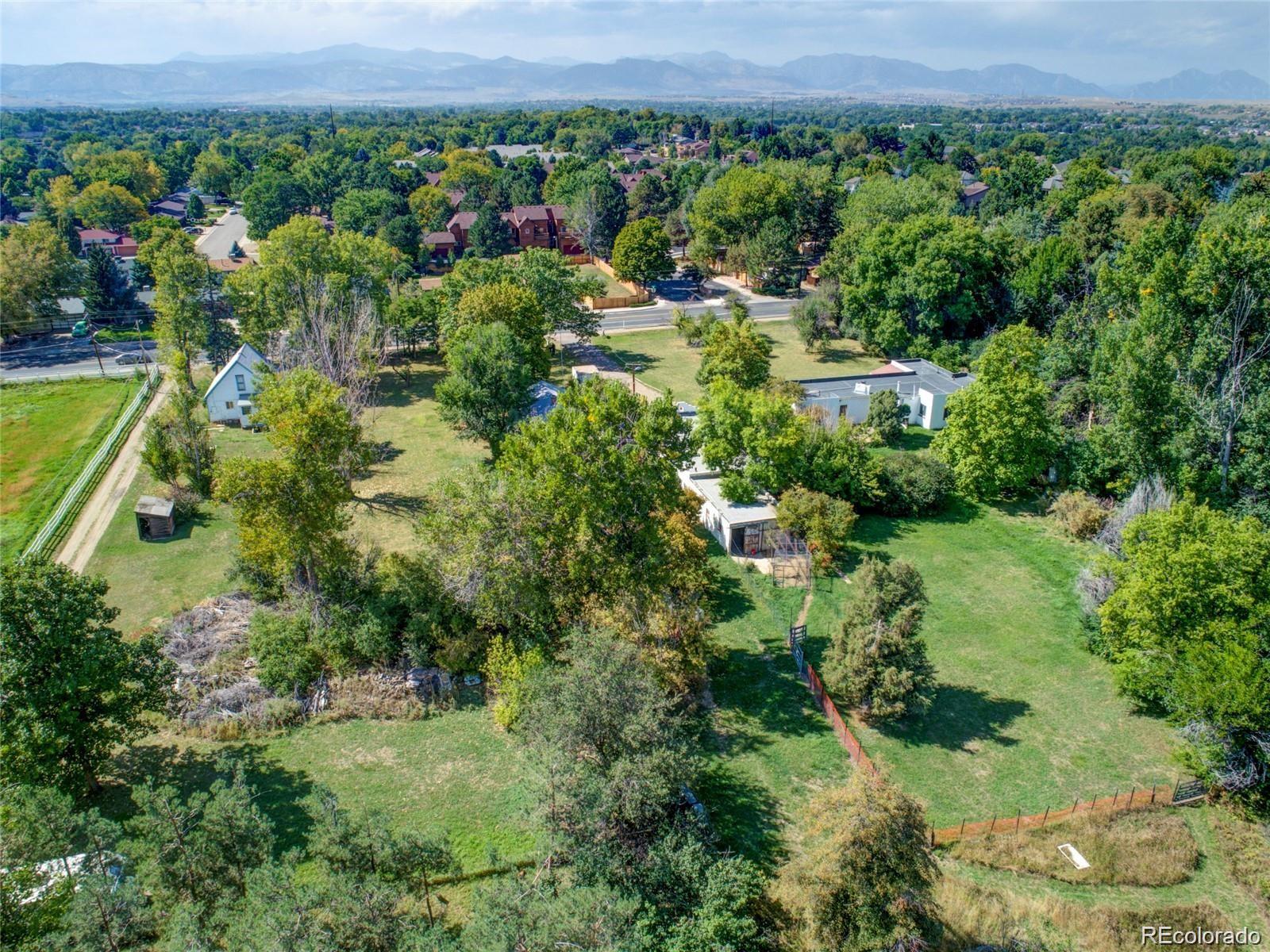 an aerial view of multiple house