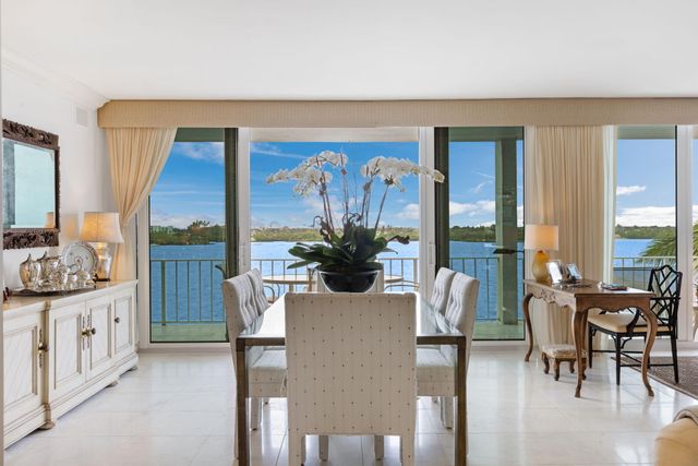 $2,750,000 | 2784 South Ocean Boulevard, Unit 302 | South Palm Beach - Palm Beach