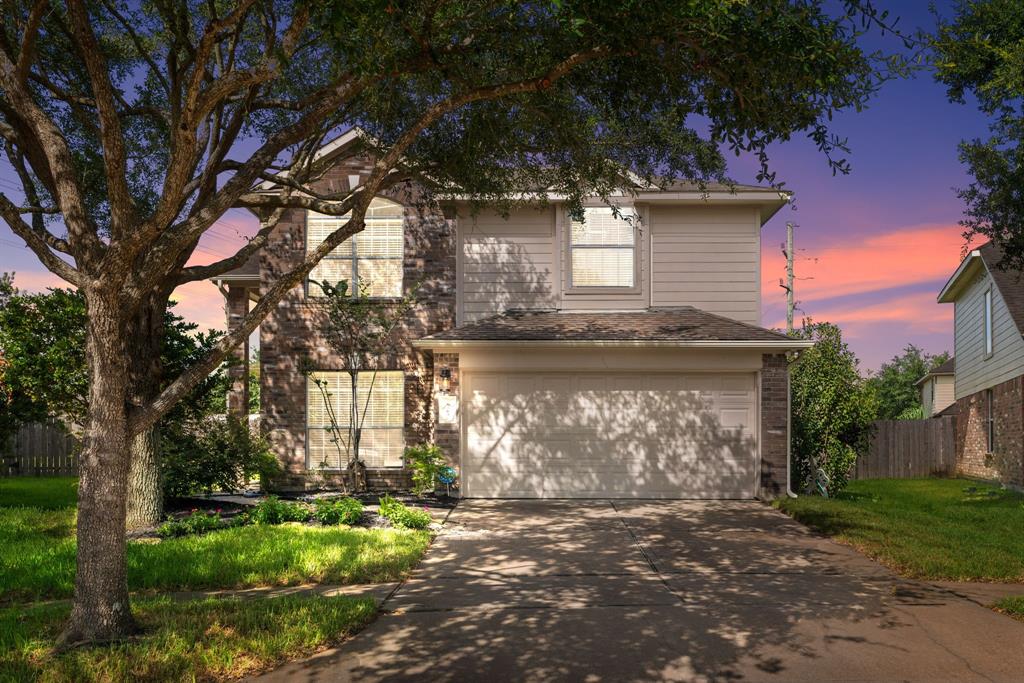 Welcome home to 6303 Applewood Forest Drive located on a quiet cul-de-sac street in Westheimer Lakes and zoned to Katy ISD! This stunning home has lovely curb appeal, beautiful landscaping, brick elevation, covered front porch, traditional style, beautiful outdoor lanterns and a double wide driveway!