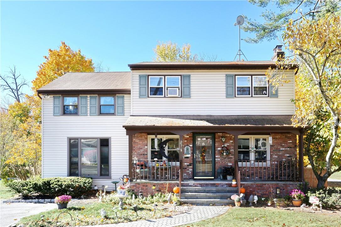 View of front of property featuring a porch