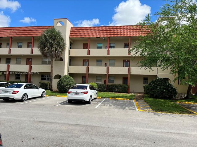 $108,000 | 3071 Sunrise Lakes Drive East, Unit 104 | Sunrise Lakes