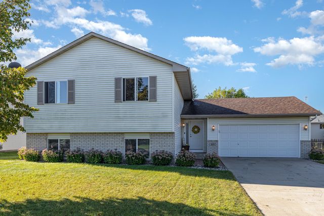 $355,000 | 321 Shea Street | Belle Plaine