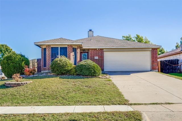 $2,100 | 1043 Palomino Drive | Little Elm