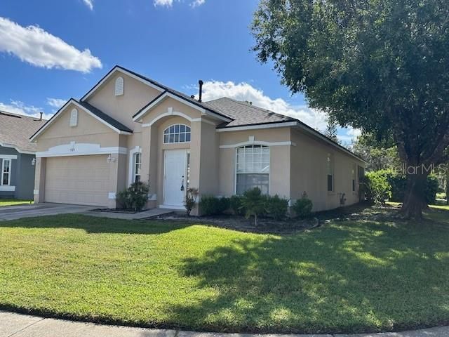 $2,400 | 5569 Ligustrum Loop | Aloma Woods