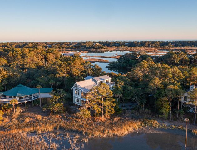 $300,000 | 234 Old House Lane | Dewees Island