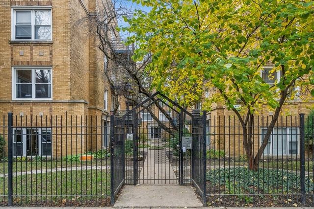 $229,000 | 4602 North Monticello Avenue, Unit 3E | Albany Park