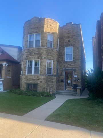 $539,900 | 5525 West Melrose Street | Portage Park