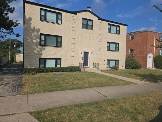 $1,500 | 8846 North Cumberland Avenue, Unit G | Niles