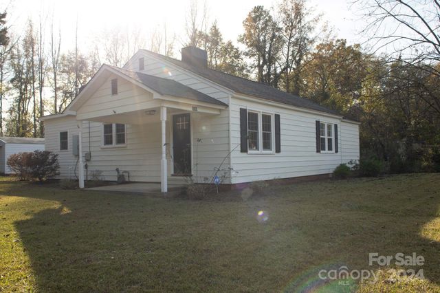 $215,000 | 1240 State Rd S-29-489 | Irwin