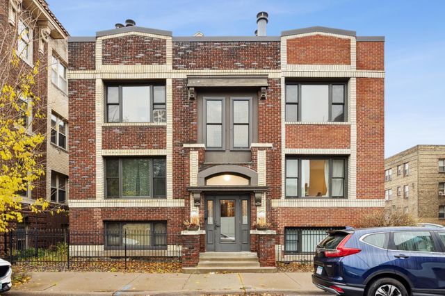 $1,165 | 1715 Stevens Avenue, Unit 25 | Stevens Square Historic District