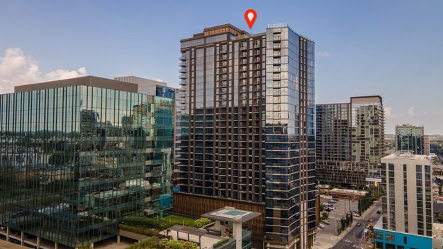 $2,795 | 1212 Demonbreun Street, Unit 1710 | The Gulch