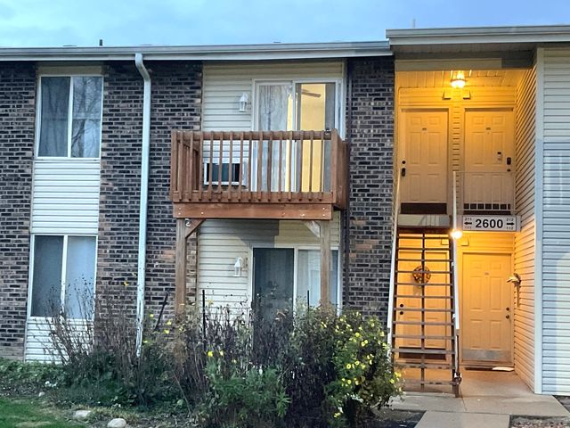 $1,350 | 2600 Light Road, Unit 211 | Oswego Township - Kendall County