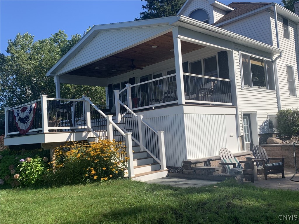 Skaneateles Lakefront living available Oct to May