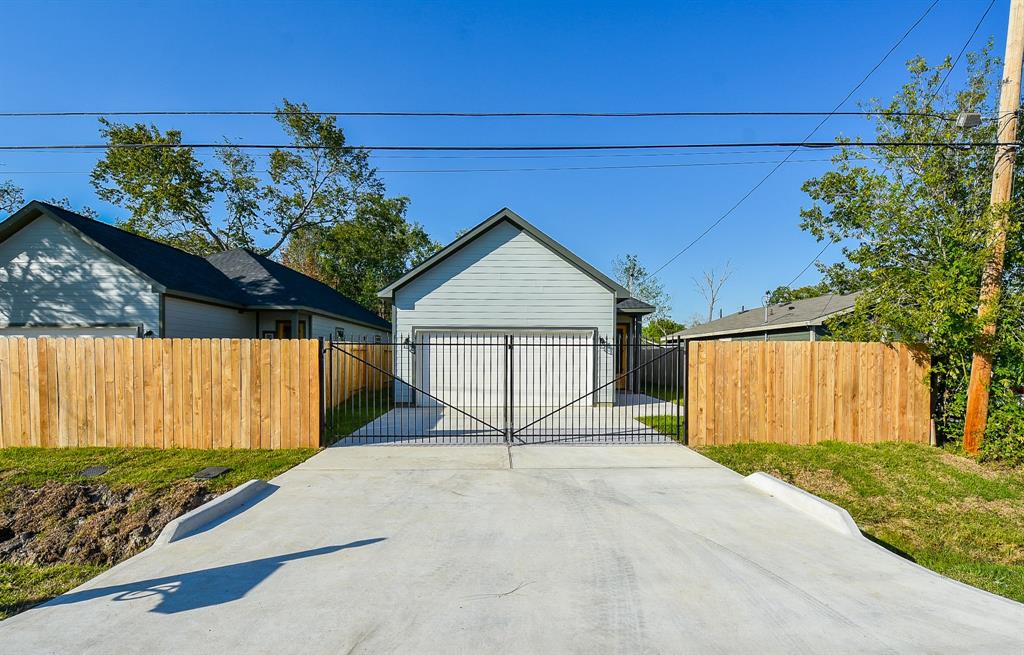 Welcome to visit this home. Great floor plan