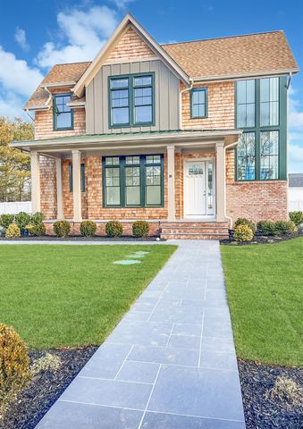 $2,370,000 | 50 Depot Road | Westhampton Beach