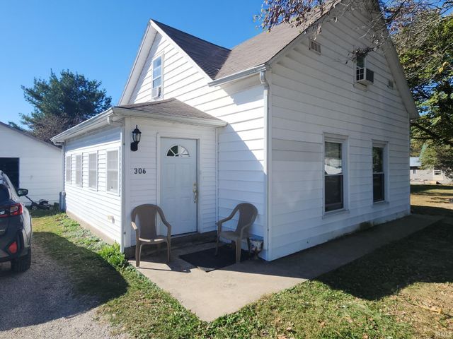 $109,490 | 306 West N Street | Royal Center