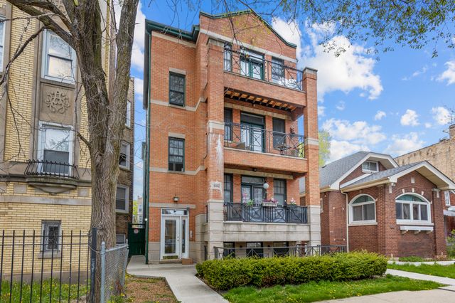 $224,900 | 6442 North Mozart Street, Unit G | West Rogers Park