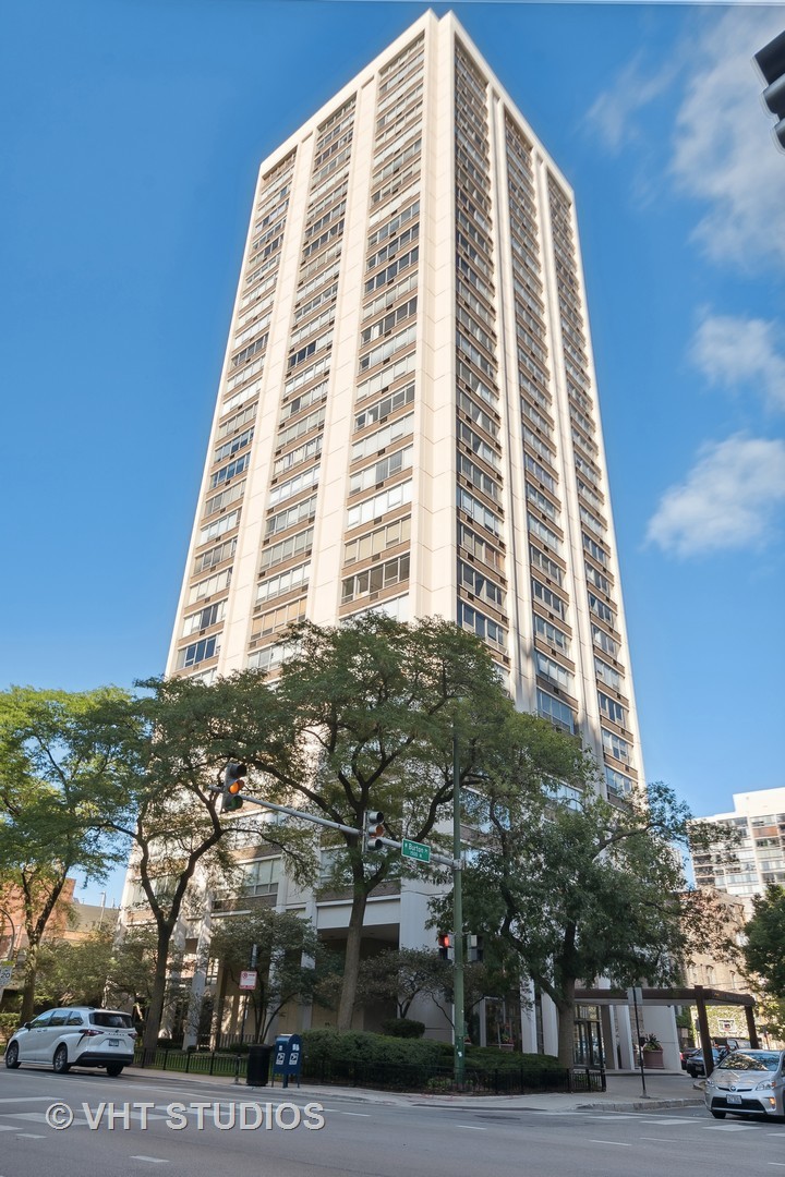 70 West Burton Place Unit 1507F Chicago IL 60610 Compass