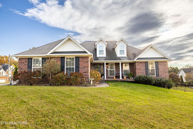 $565,000 | 7616 Abbey Lane