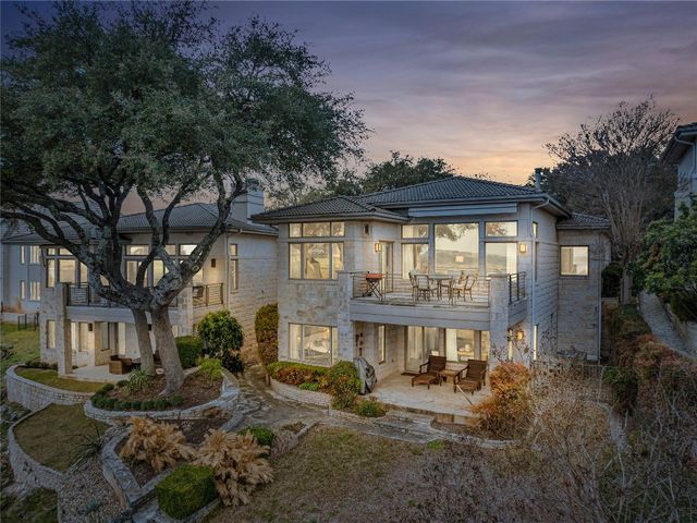 $1,300,000 | 27000 Catamaran Drive, Unit 8 | Barton Creek Lakeside