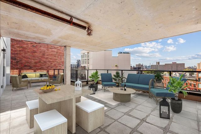 $3,025 | 912 Broadway, Unit 8J | Williamsburg