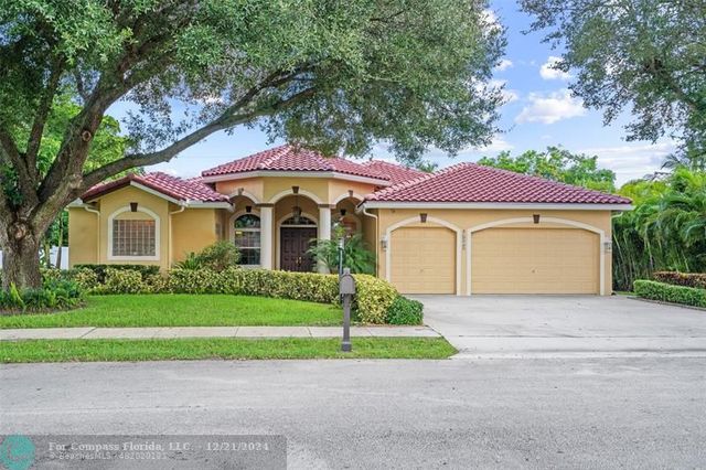 $1,240,000 | 4320 Southwest 74th Terrace | Davie